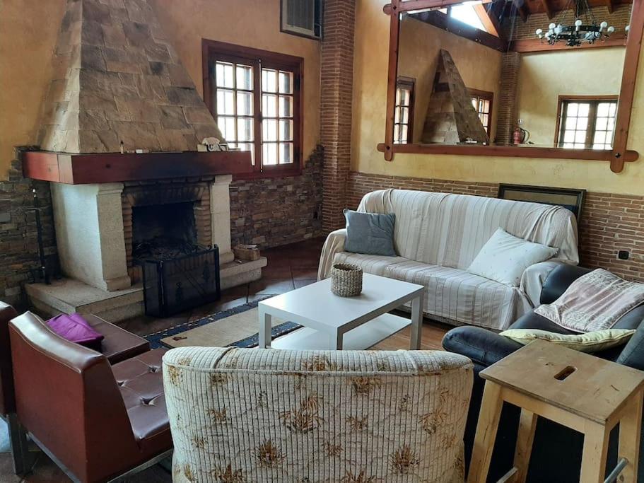 Lhamo Mandala House Villa ปอนเตเบดรา ภายนอก รูปภาพ